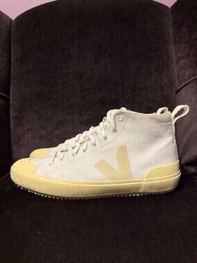 Veja Men’s Nova High top Canvas Sneakers in White/Pierre Two Tone Size 10